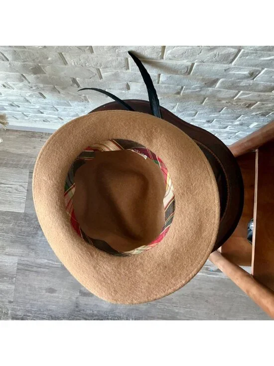 Vintage Capo Feathered Tan Wool Hat + Ribbon Hatband - Picture 9 of 10